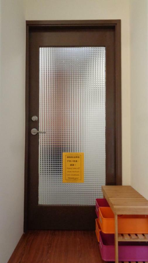Temple Side Hostel 台南 エクステリア 写真
