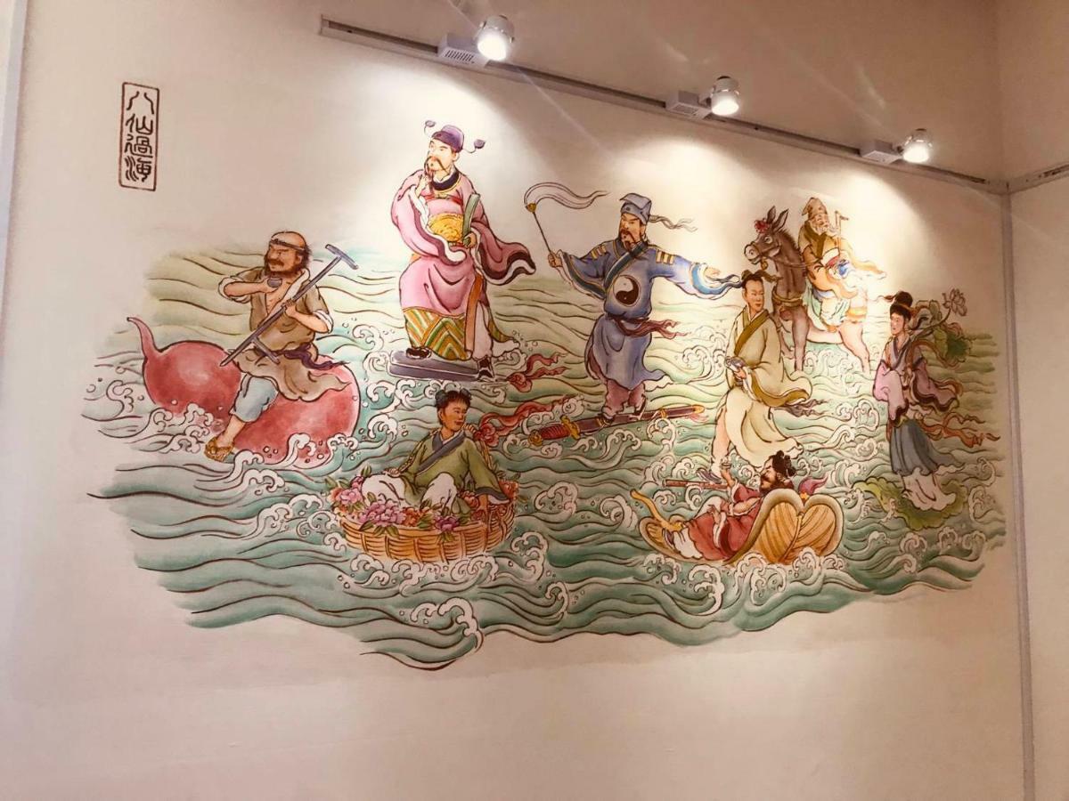 Temple Side Hostel 台南 エクステリア 写真