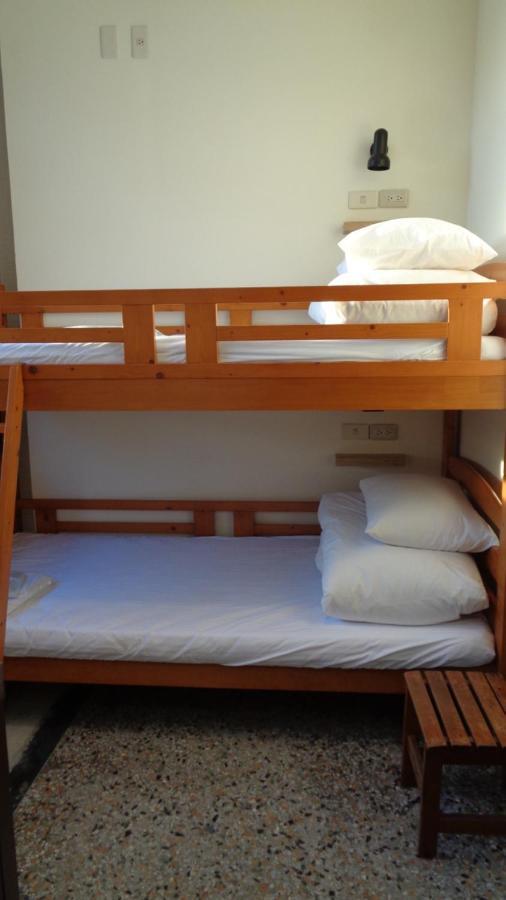 Temple Side Hostel 台南 エクステリア 写真